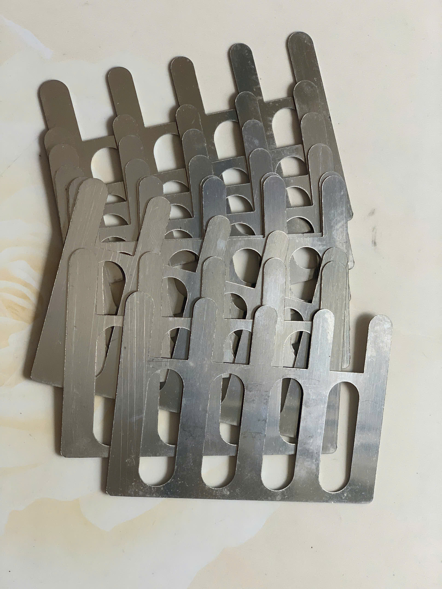 má đệm sắt dùng cho máy đếm tiền