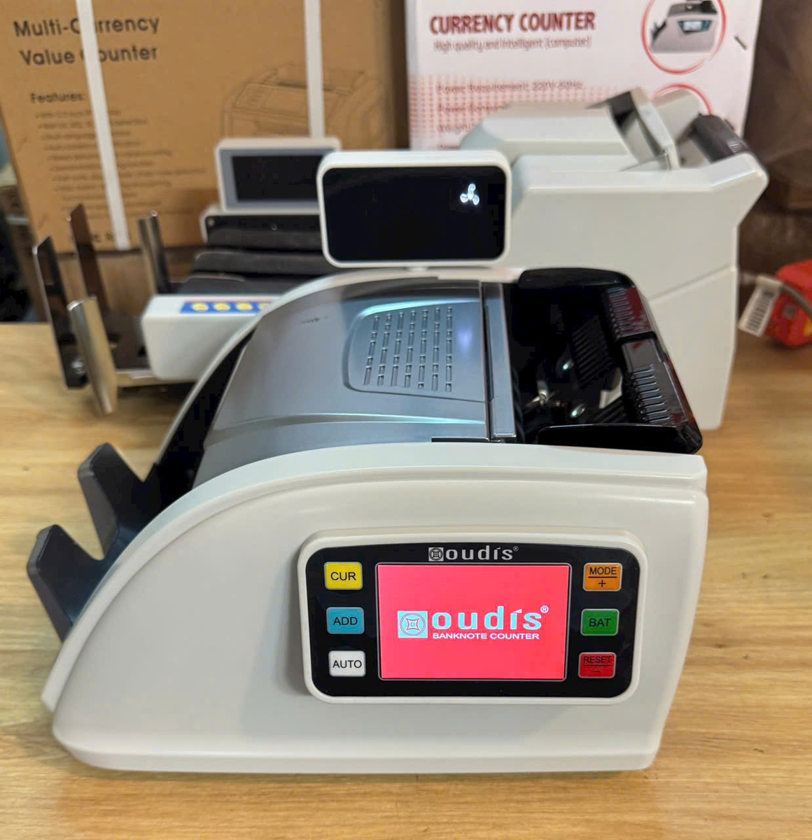Máy đếm tiền Oudis 8899new  máy sử dụng Pin