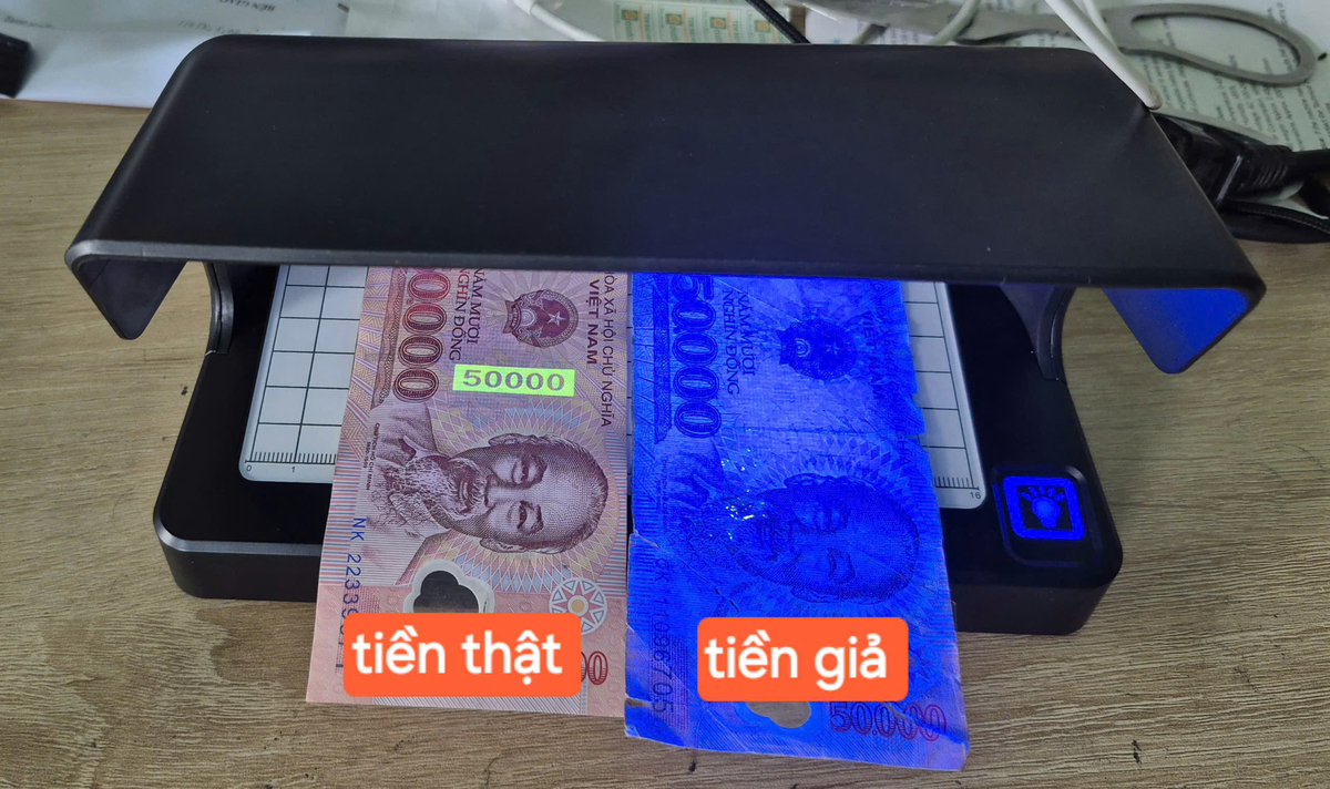 Máy soi tiền Oudis 620 - máy dùng pin